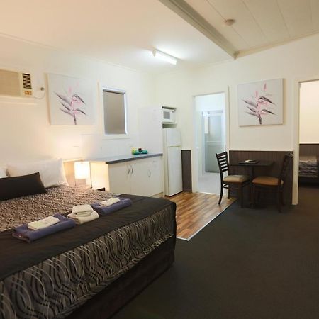The Esplanade Motel Lakes Entrance Buitenkant foto