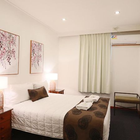The Esplanade Motel Lakes Entrance Buitenkant foto
